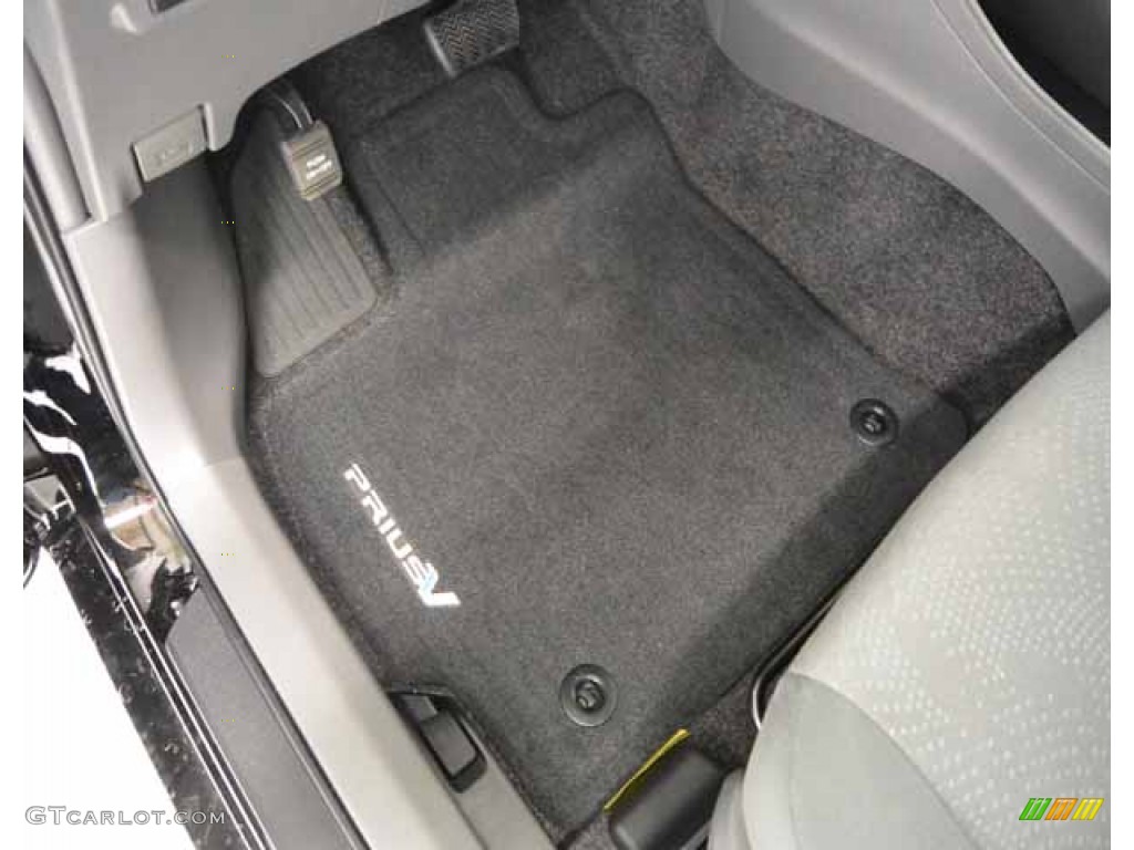 2014 Prius v Three - Black / Dark Gray photo #13