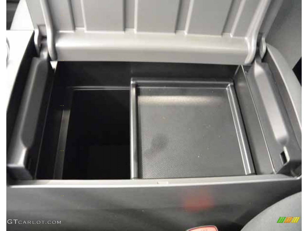 2014 Prius v Three - Black / Dark Gray photo #27