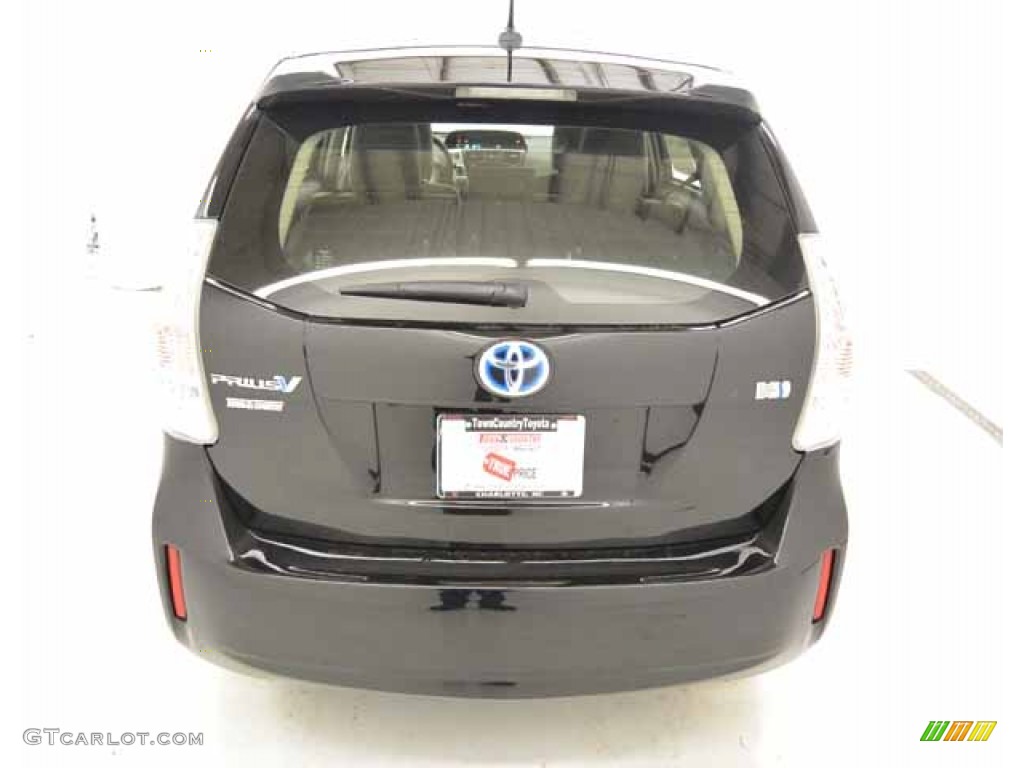 2014 Prius v Three - Black / Dark Gray photo #38