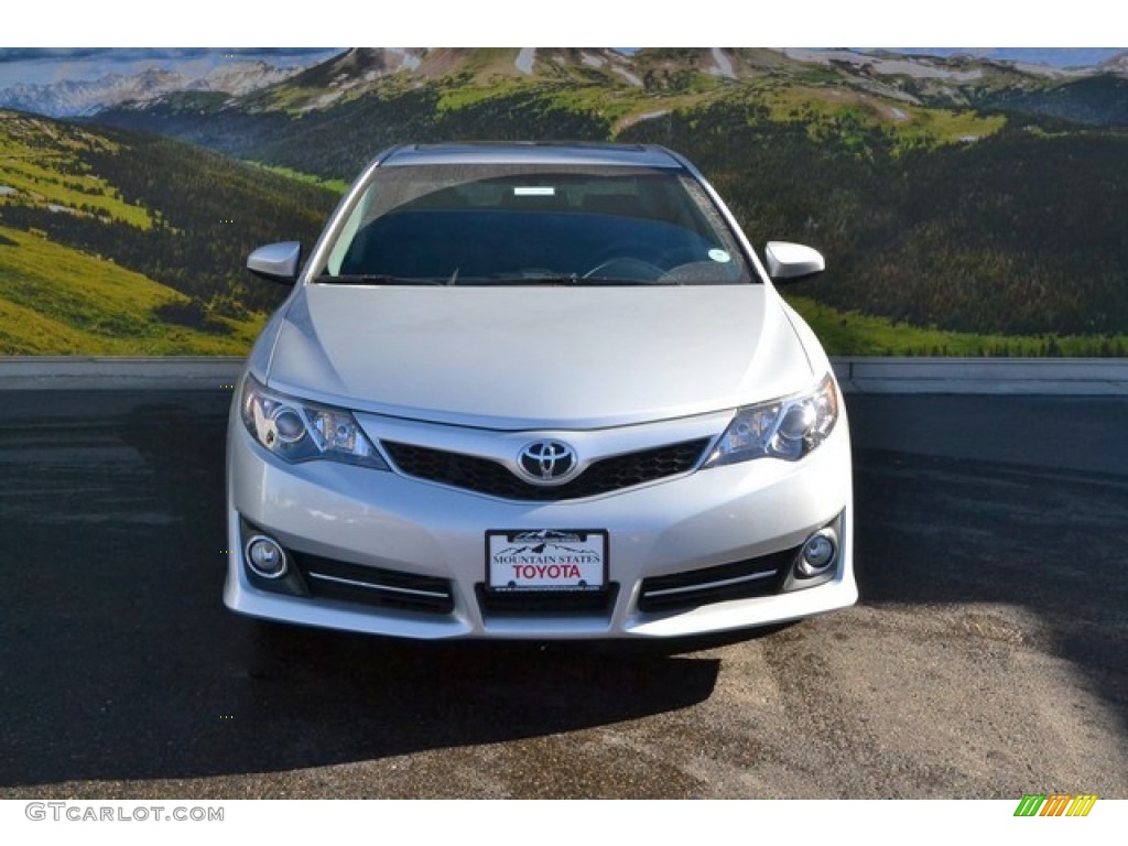 2014 Camry SE - Classic Silver Metallic / Black/Ash photo #2