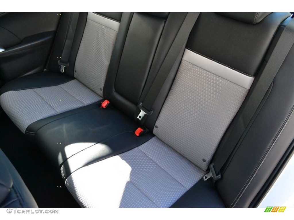2014 Camry SE - Super White / Black/Ash photo #7