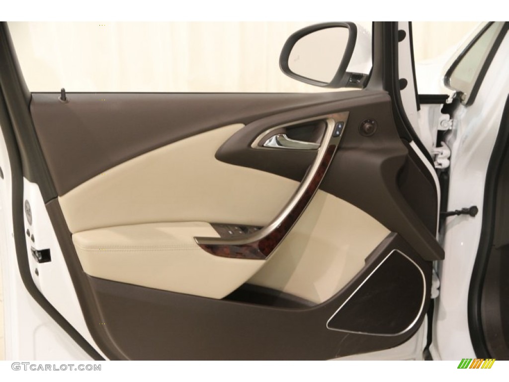 2014 Buick Verano Convenience Cashmere Door Panel Photo #89883377