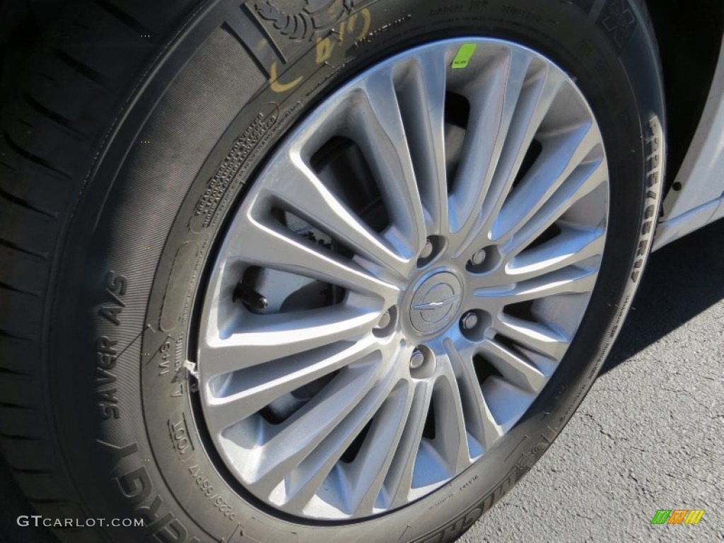 2014 Chrysler Town & Country Limited Wheel Photo #89884882