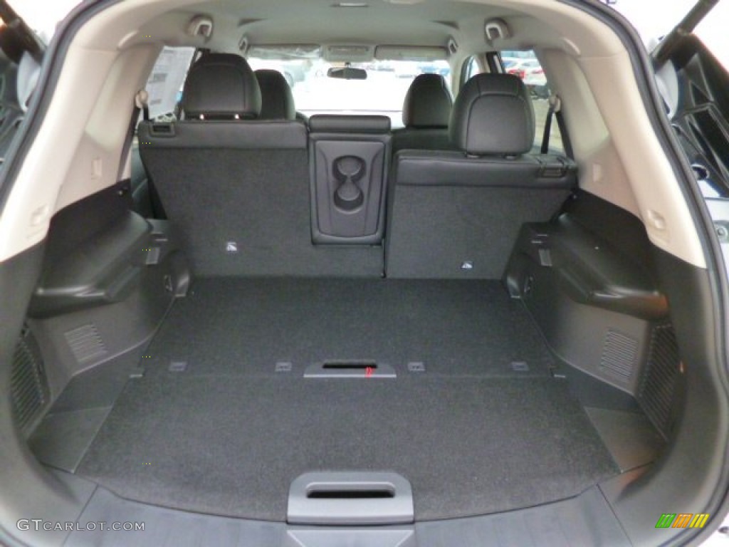 2014 Nissan Rogue SL AWD Trunk Photos