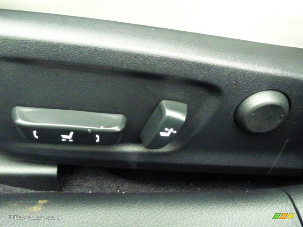 2014 Lexus IS 250 AWD Controls Photo #89885248