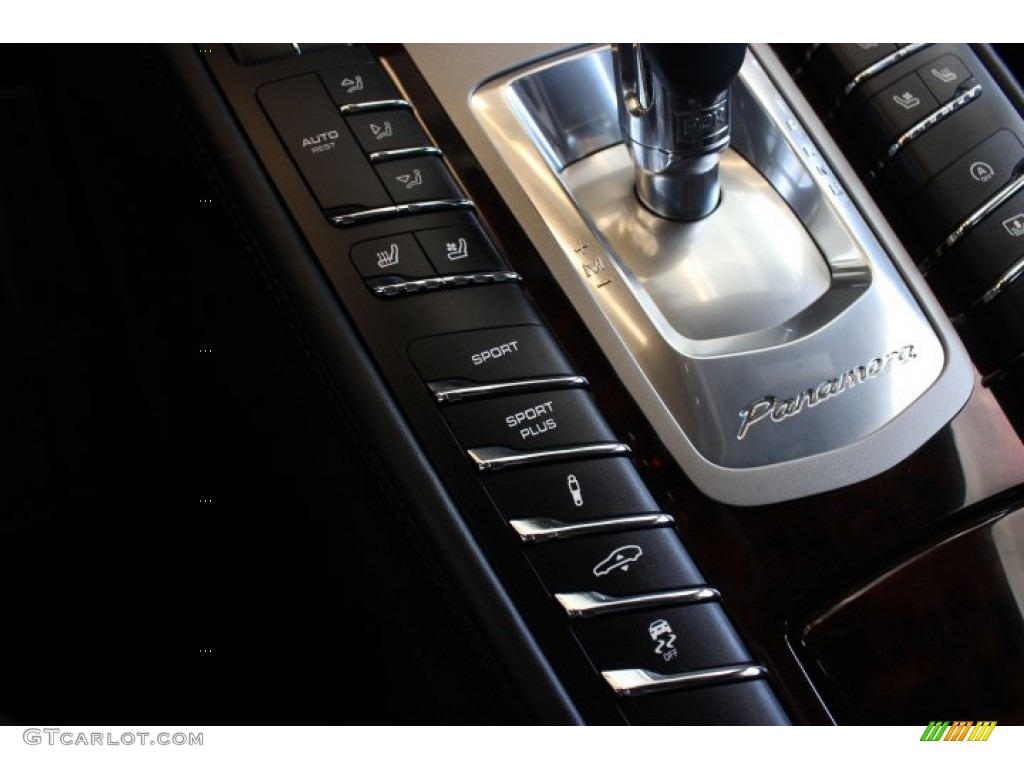 2014 Porsche Panamera Turbo Executive Controls Photo #89885617