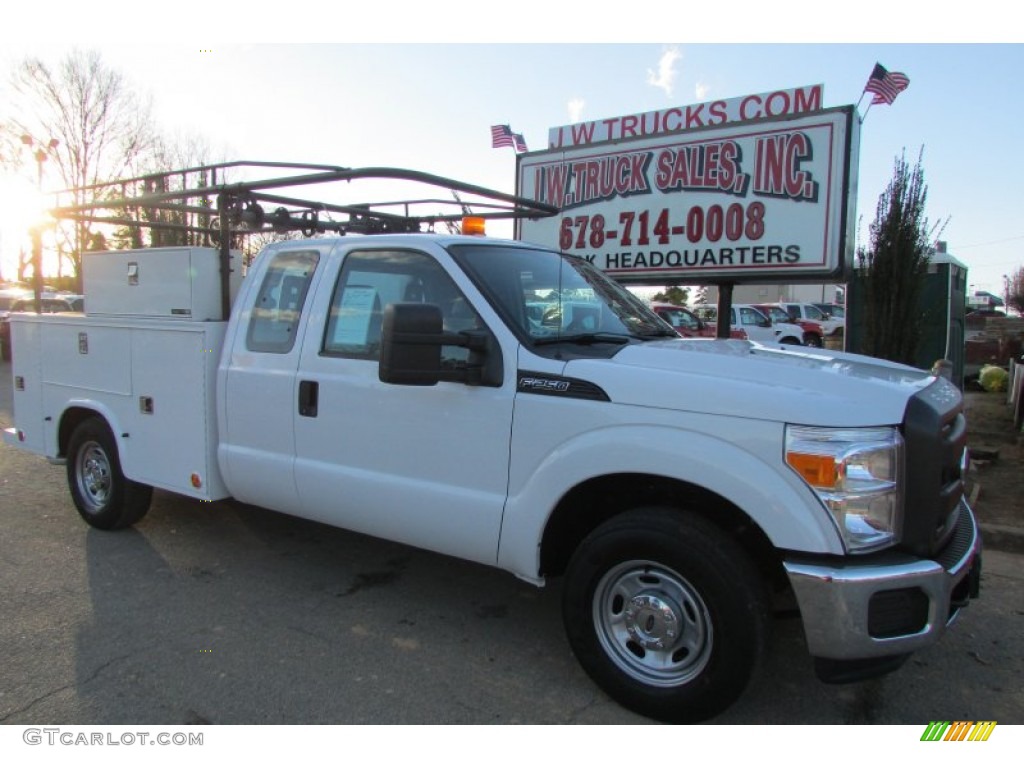 2012 F250 Super Duty XL SuperCab - Oxford White / Steel photo #11