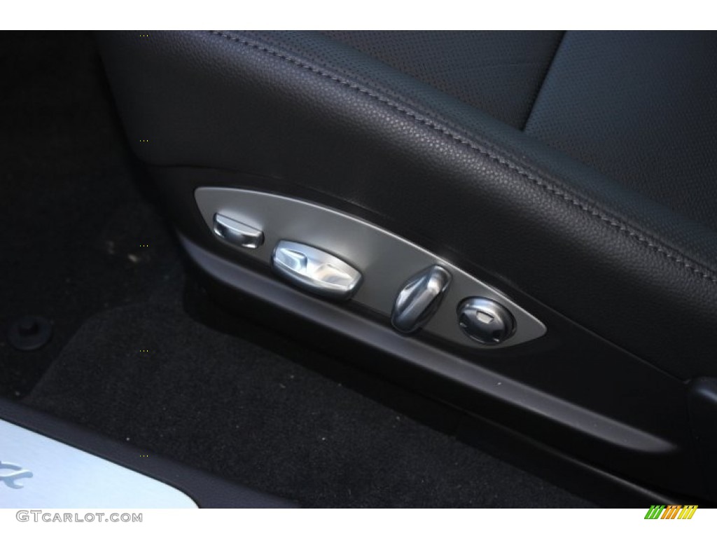 2014 Porsche Panamera Standard Panamera Model Controls Photo #89886529