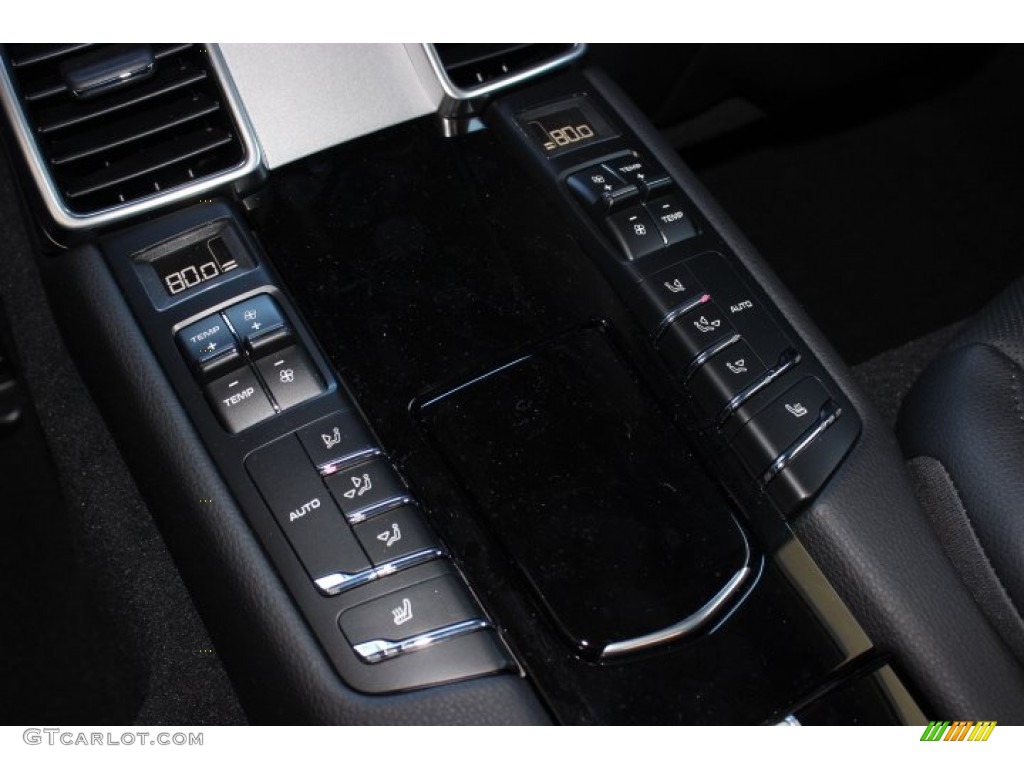 2014 Porsche Panamera Standard Panamera Model Controls Photo #89886829