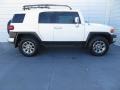 Iceberg White - FJ Cruiser 4WD Photo No. 3