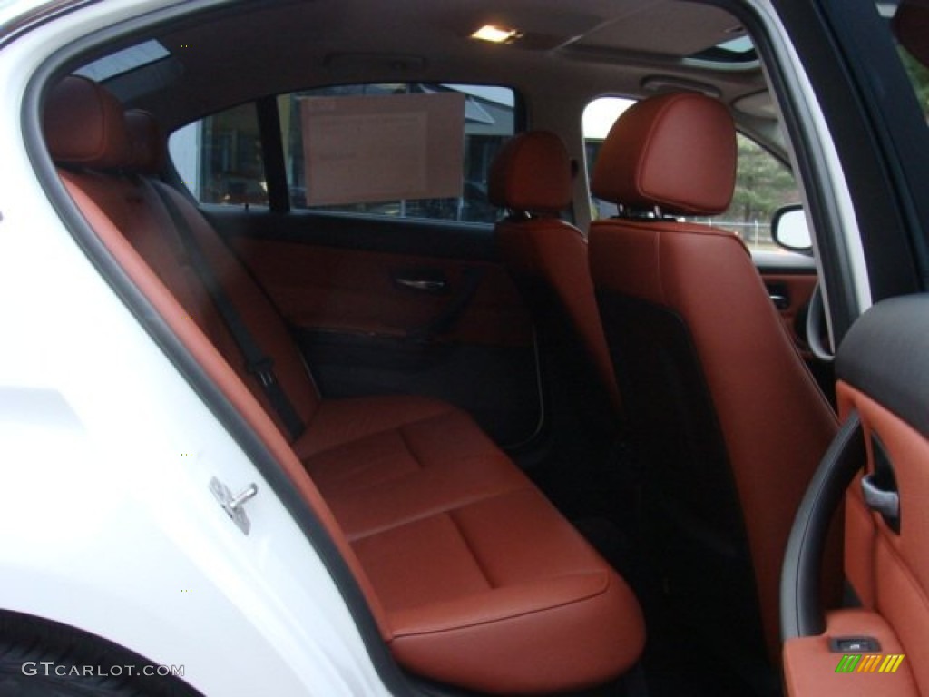 2011 3 Series 335i xDrive Sedan - Alpine White / Chestnut Brown Dakota Leather photo #23
