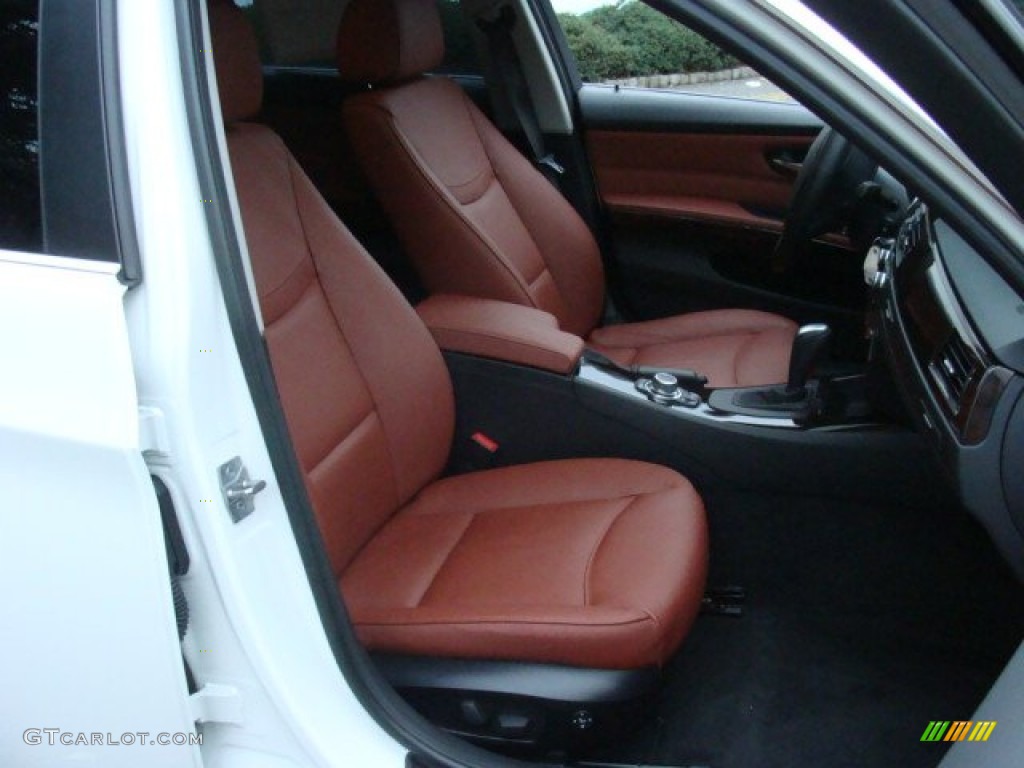 2011 3 Series 335i xDrive Sedan - Alpine White / Chestnut Brown Dakota Leather photo #27