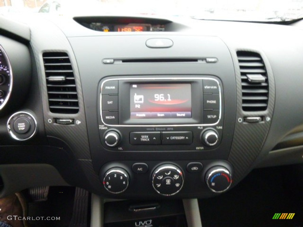 2014 Kia Forte Koup EX Controls Photo #89890055