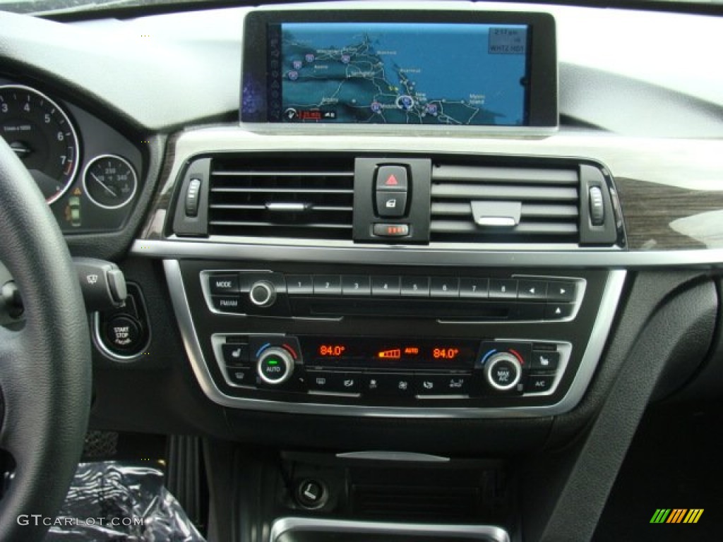2013 3 Series 328i xDrive Sedan - Jet Black / Black photo #18