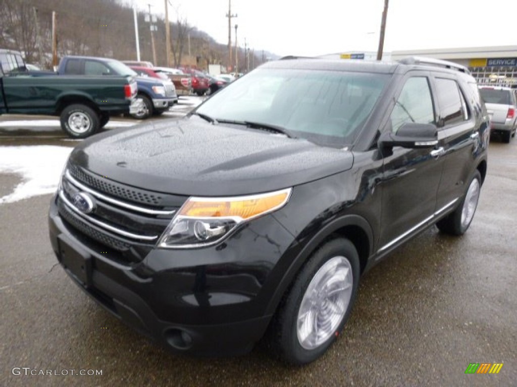 2014 Explorer Limited 4WD - Tuxedo Black / Charcoal Black photo #4