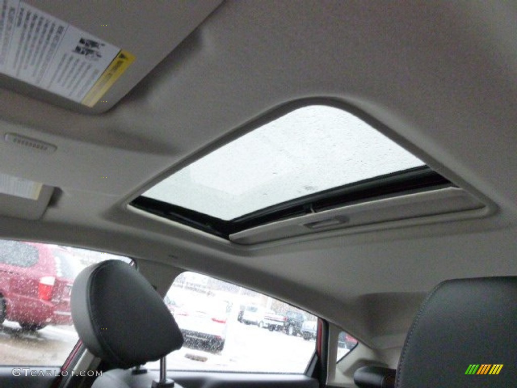 2014 Ford Fiesta Titanium Hatchback Sunroof Photos