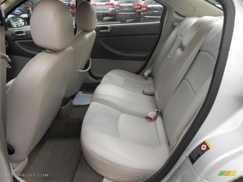 2006 Chrysler Sebring Limited Sedan Rear Seat Photo #89897308