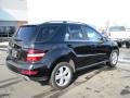 Black - ML 350 4Matic Photo No. 39