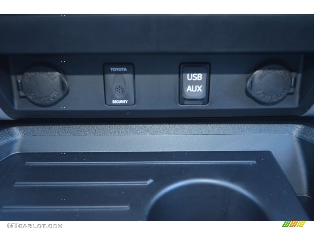 2014 Toyota Tundra Platinum Crewmax Controls Photo #89898190