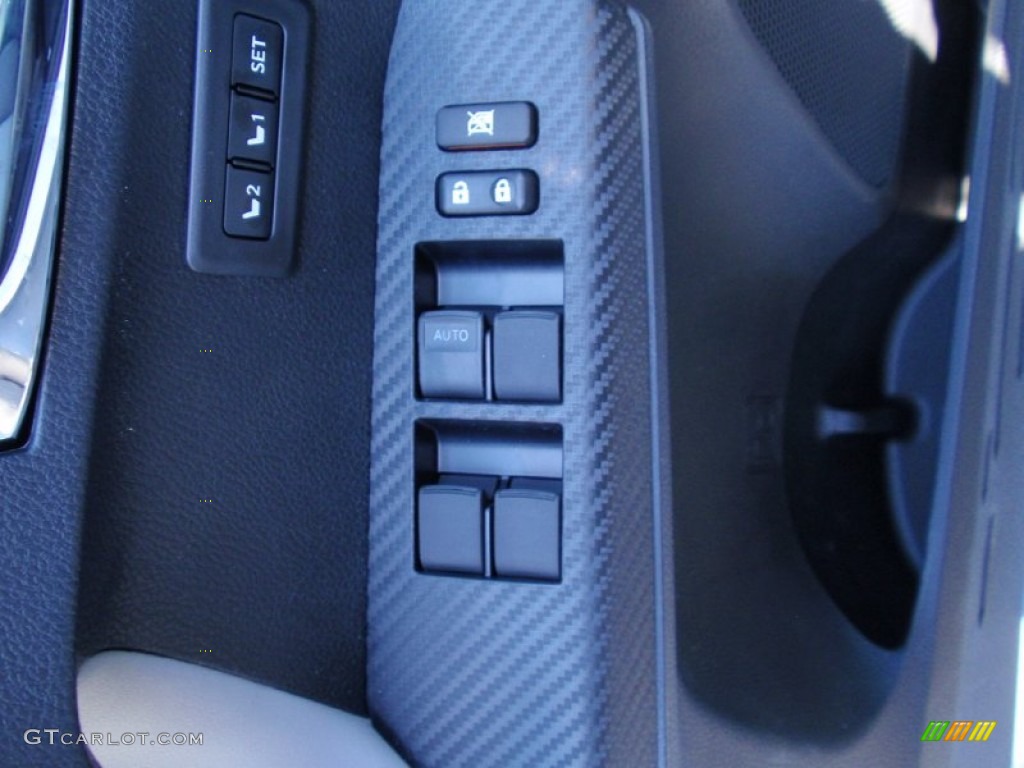 2014 RAV4 Limited - Blizzard White Pearl / Ash photo #23