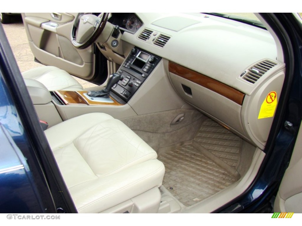 2004 XC90 T6 AWD - Nautic Blue Metallic / Taupe/Light Taupe photo #33