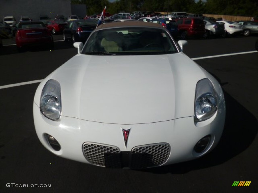 2007 Solstice Roadster - Pure White / Steel/Sand photo #2