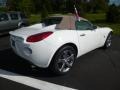 Pure White - Solstice Roadster Photo No. 7