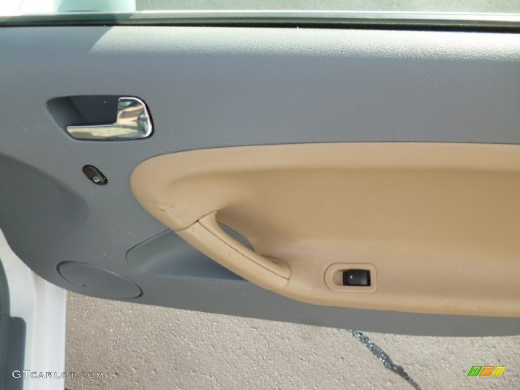 2007 Solstice Roadster - Pure White / Steel/Sand photo #11
