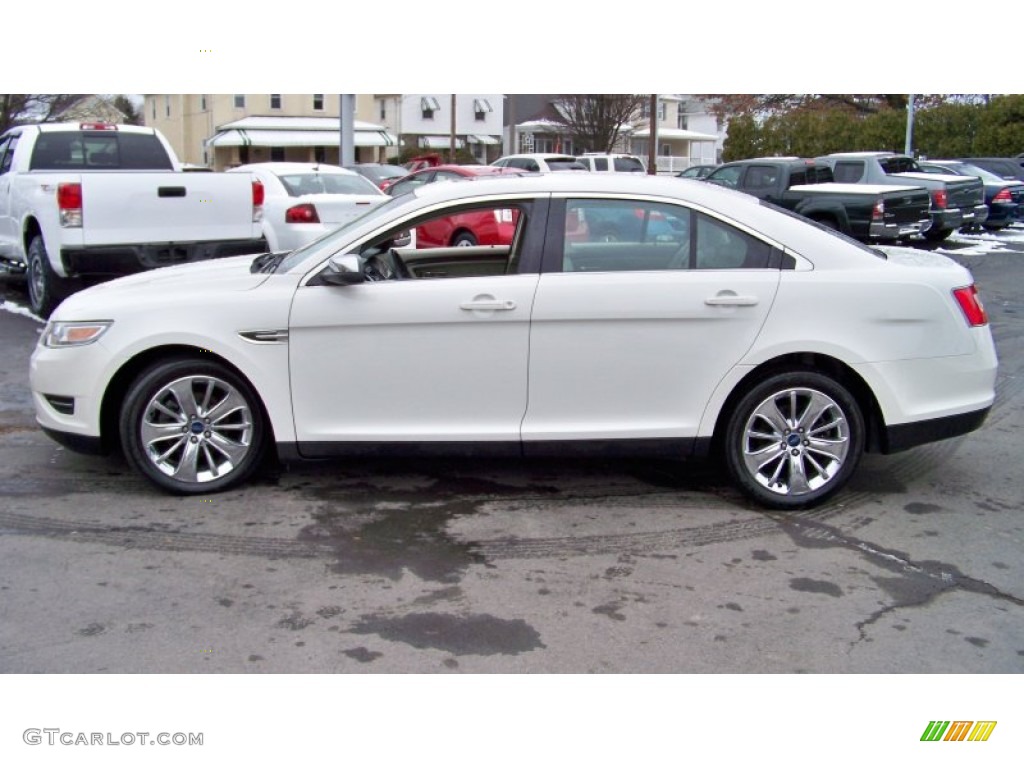 2010 Taurus Limited AWD - White Platinum Metallic Tri-Coat / Light Stone photo #8