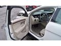2010 White Platinum Metallic Tri-Coat Ford Taurus Limited AWD  photo #11