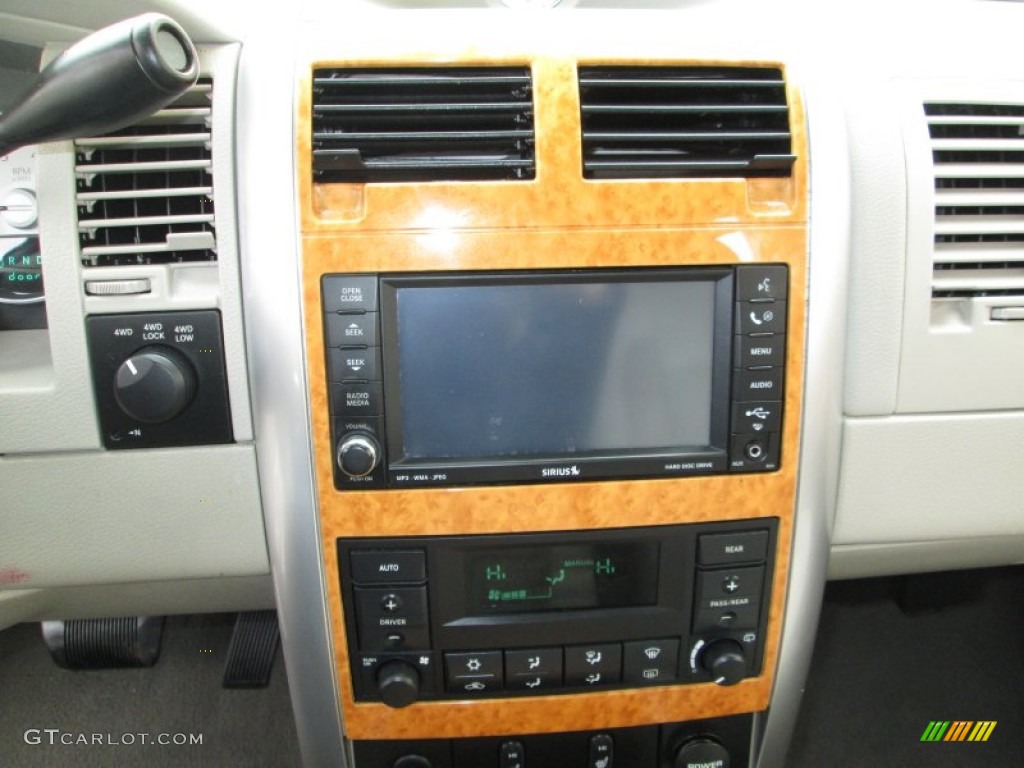 2008 Aspen Limited 4WD - Cognac Crystal Pearl / Dark Slate Gray/Light Slate Gray photo #22