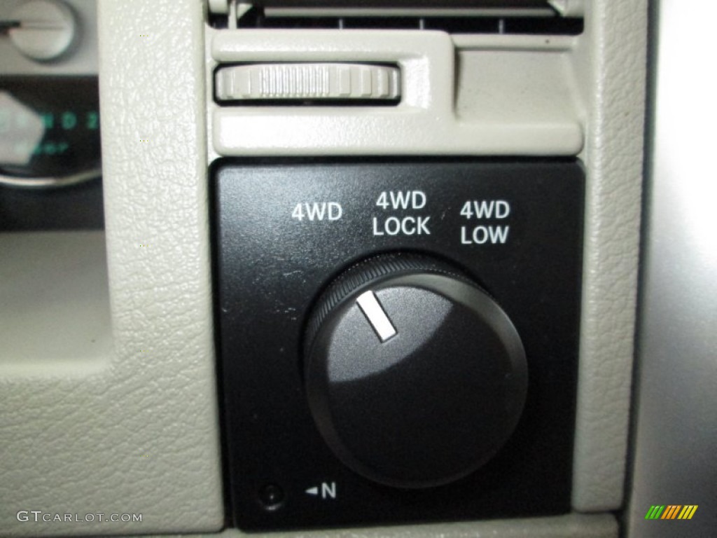 2008 Aspen Limited 4WD - Cognac Crystal Pearl / Dark Slate Gray/Light Slate Gray photo #25