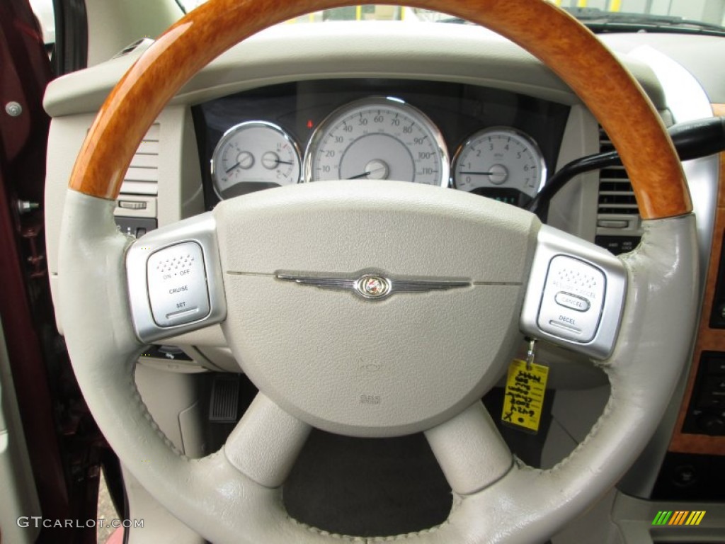 2008 Aspen Limited 4WD - Cognac Crystal Pearl / Dark Slate Gray/Light Slate Gray photo #26