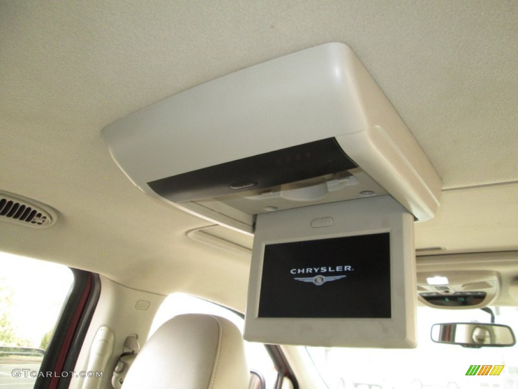 2008 Aspen Limited 4WD - Cognac Crystal Pearl / Dark Slate Gray/Light Slate Gray photo #28