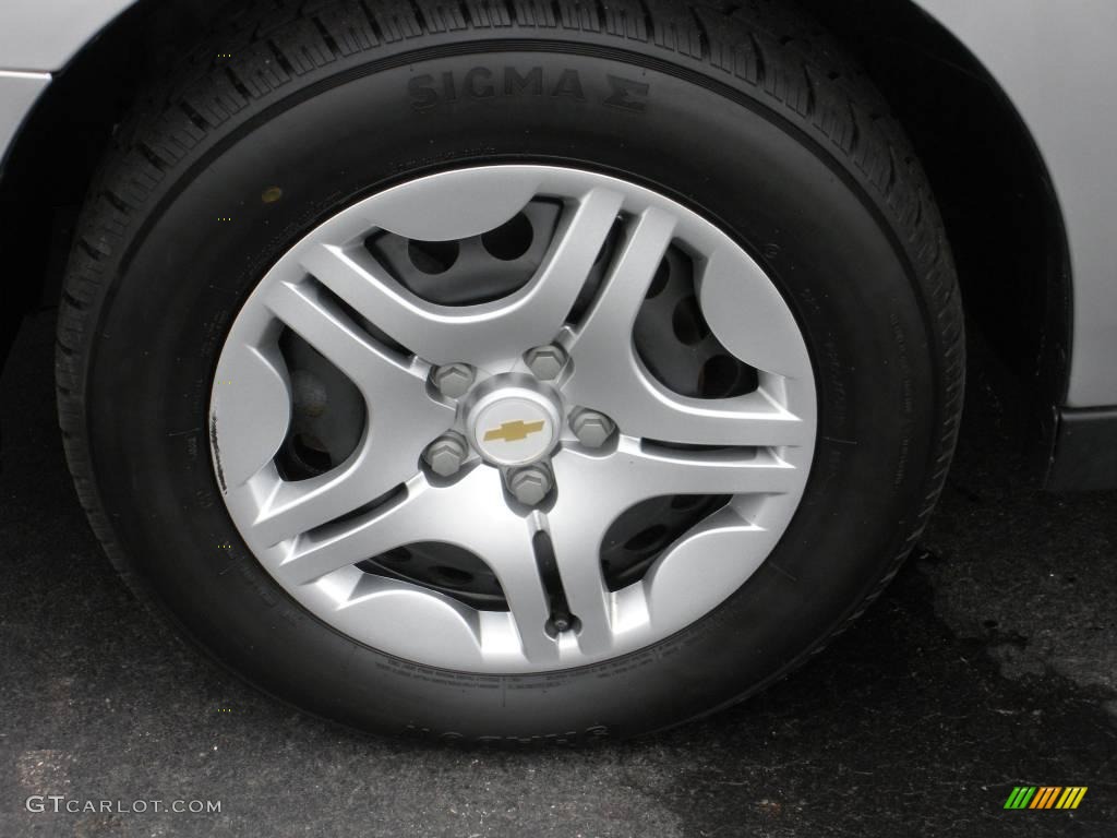 2006 Malibu LS Sedan - Silverstone Metallic / Titanium Gray photo #11