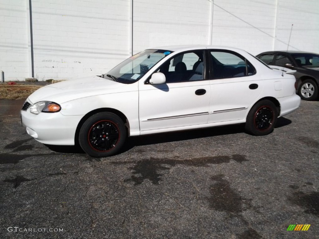 2000 Elantra GLS Sedan - Noble White / Beige photo #7