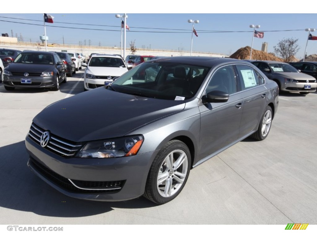 Platinum Gray Metallic 2014 Volkswagen Passat 1.8T SE Exterior Photo #89911587