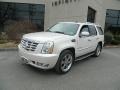 White Diamond - Escalade Luxury AWD Photo No. 3
