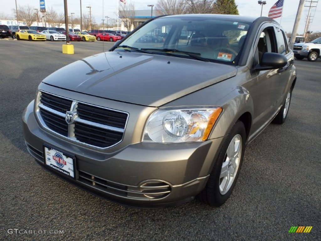 2008 Caliber SXT - Light Khaki Metallic / Pastel Pebble Beige photo #1