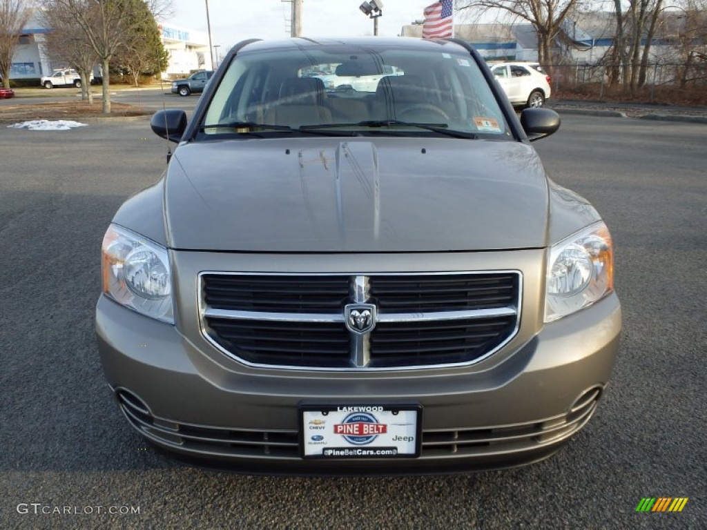 2008 Caliber SXT - Light Khaki Metallic / Pastel Pebble Beige photo #2
