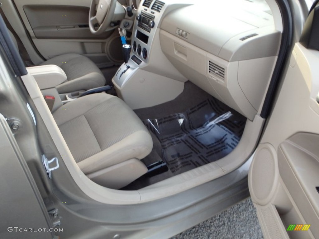 2008 Caliber SXT - Light Khaki Metallic / Pastel Pebble Beige photo #12