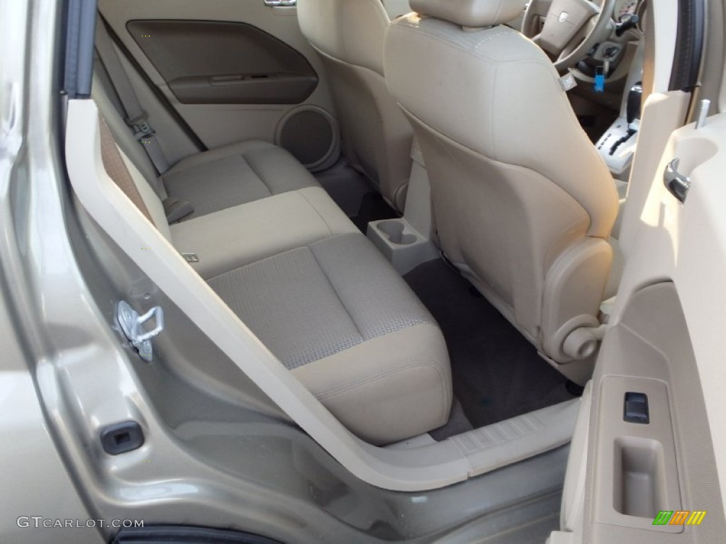 2008 Caliber SXT - Light Khaki Metallic / Pastel Pebble Beige photo #13