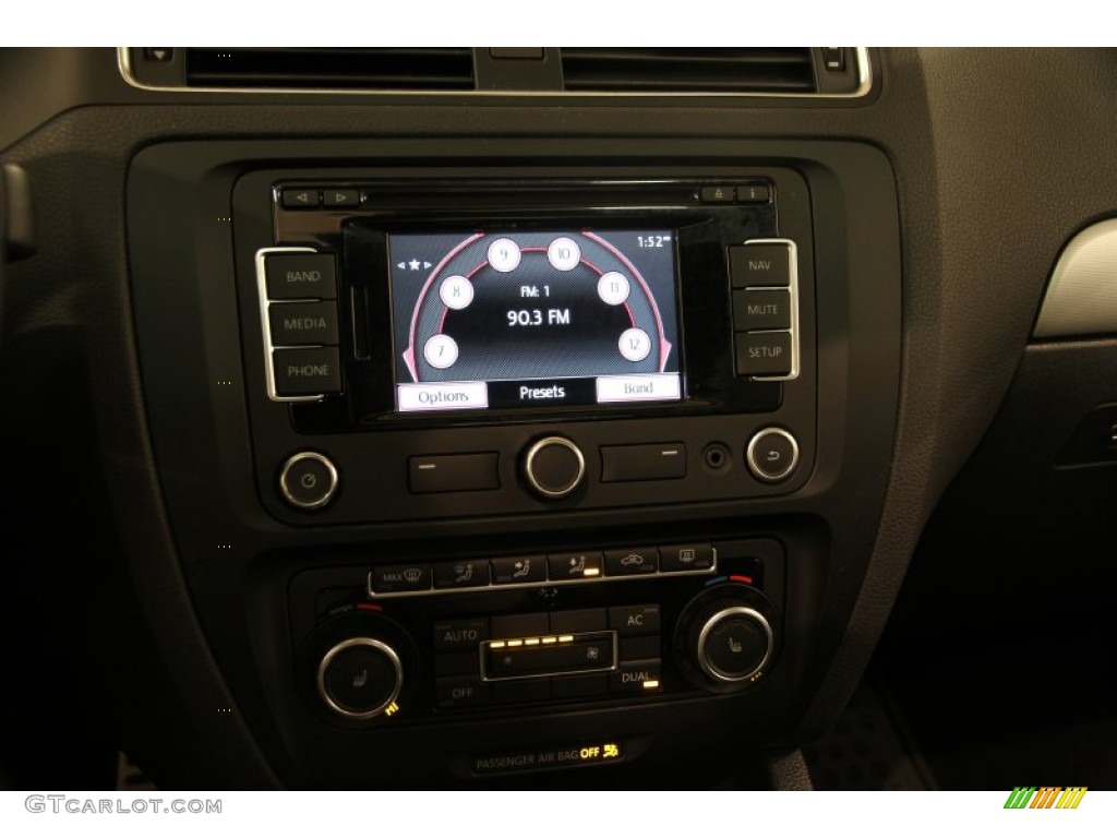 2012 Volkswagen Jetta GLI Autobahn Audio System Photos