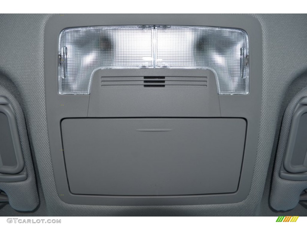 2014 Camry L - Attitude Black Metallic / Ash photo #16