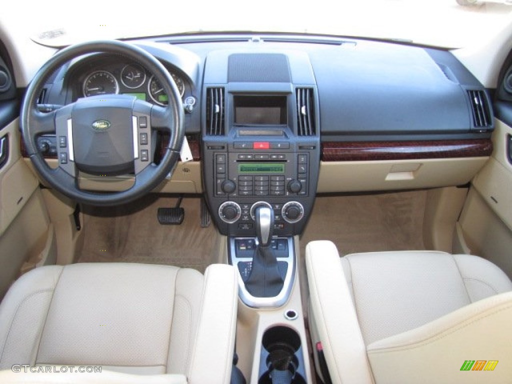 2008 Land Rover LR2 HSE Alpaca Beige Dashboard Photo #89926386