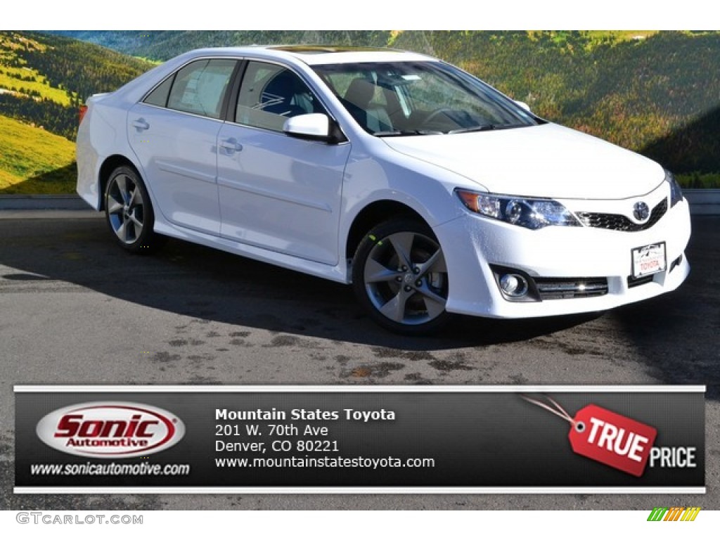 2014 Camry SE - Super White / Black/Ash photo #1