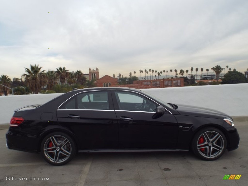 2014 E 63 AMG S-Model - Black / Black photo #3