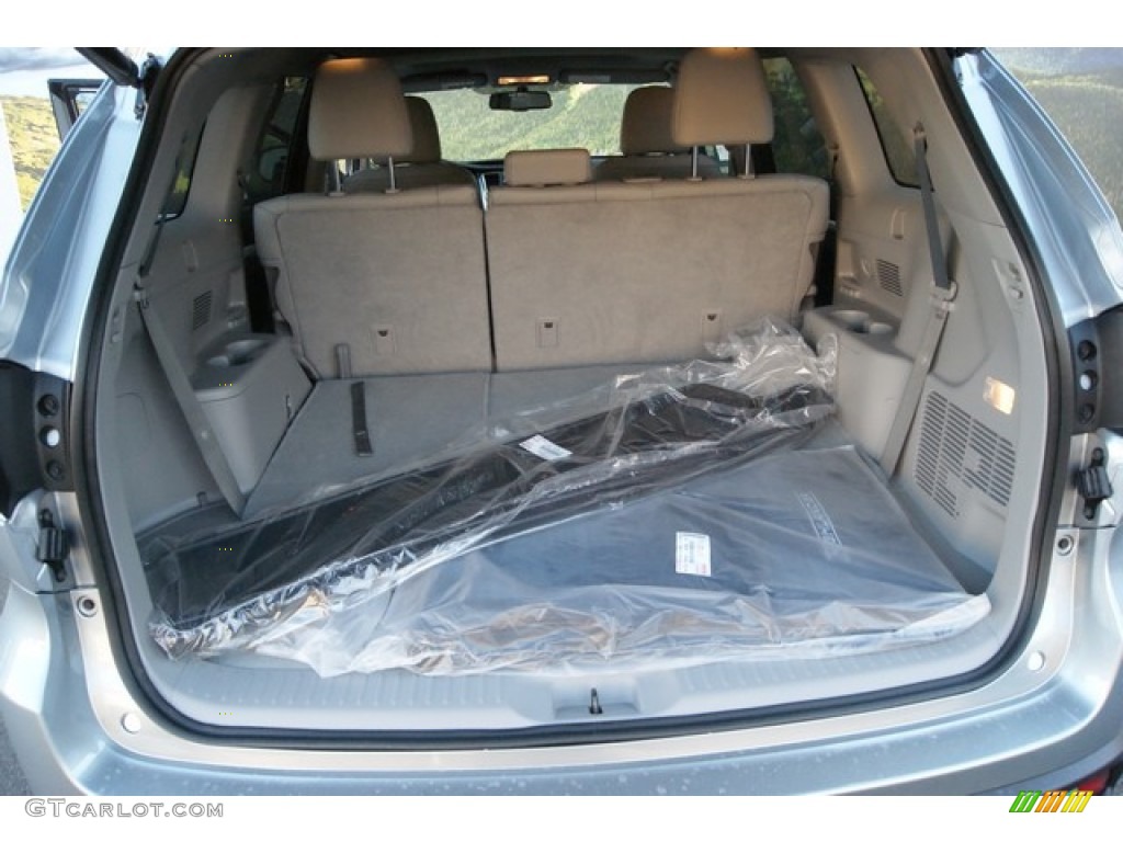 2014 Toyota Highlander XLE AWD Trunk Photo #89927667