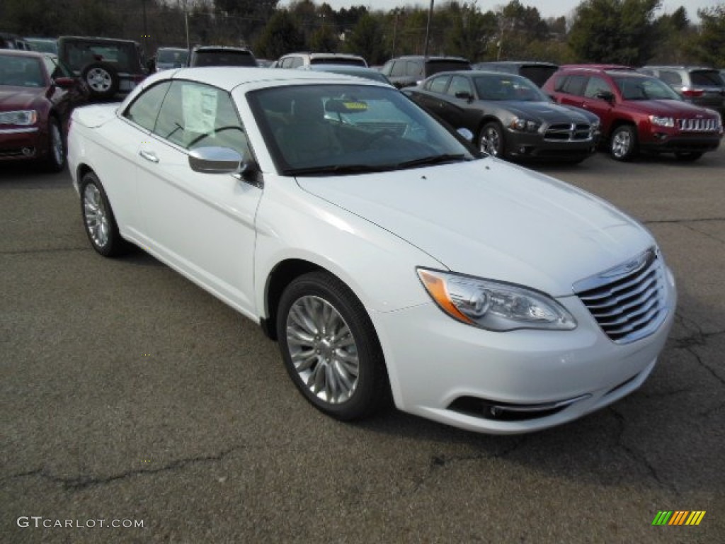 2013 200 Limited Convertible - Bright White / Black/Light Frost Beige photo #4
