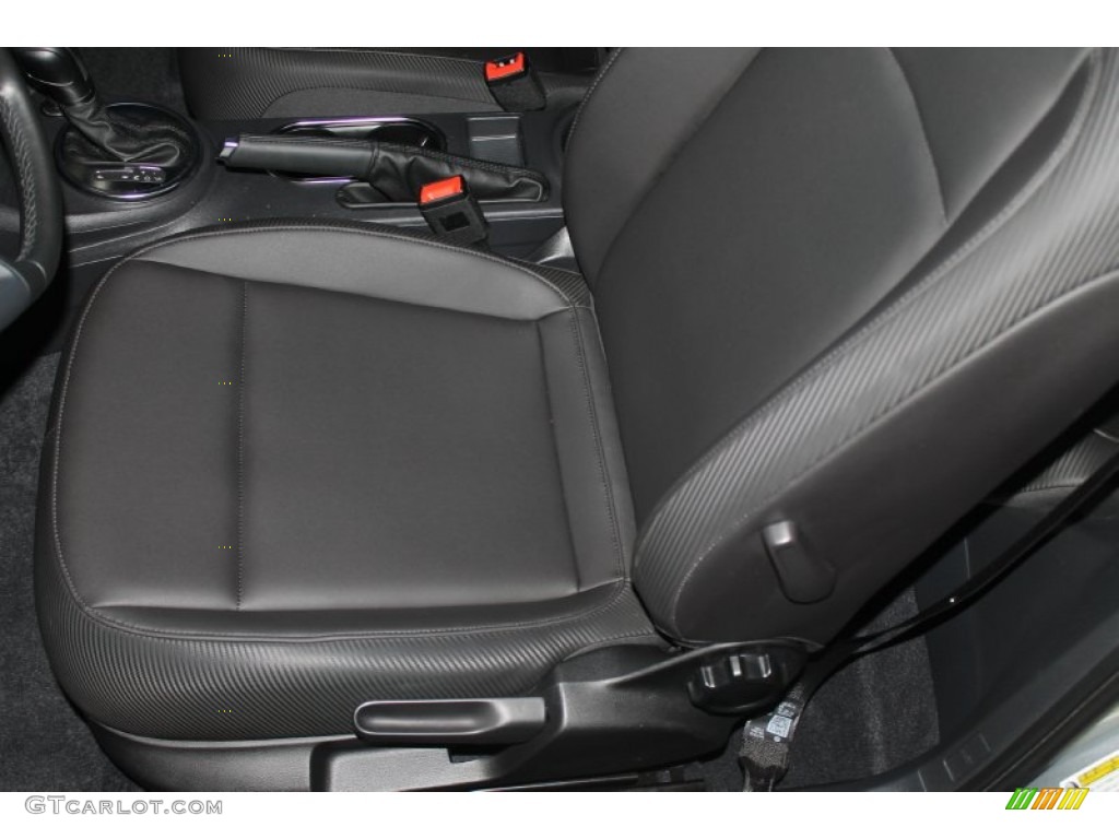 2013 Volkswagen Beetle 2.5L Convertible Front Seat Photo #89930058